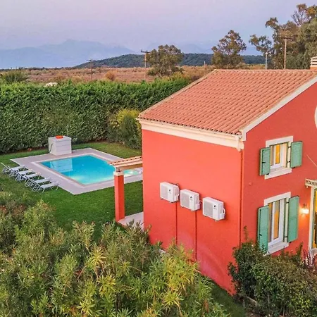 Pitteri Almiros strand