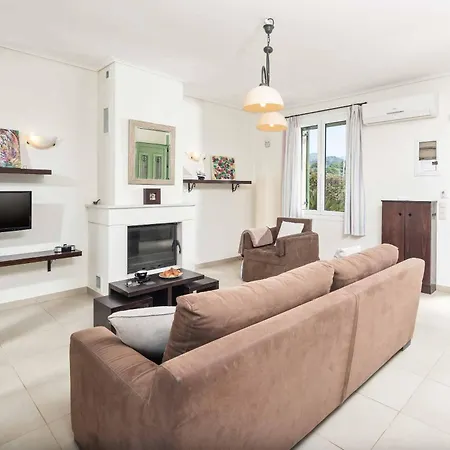 Pitteri Villa Almiros Beach